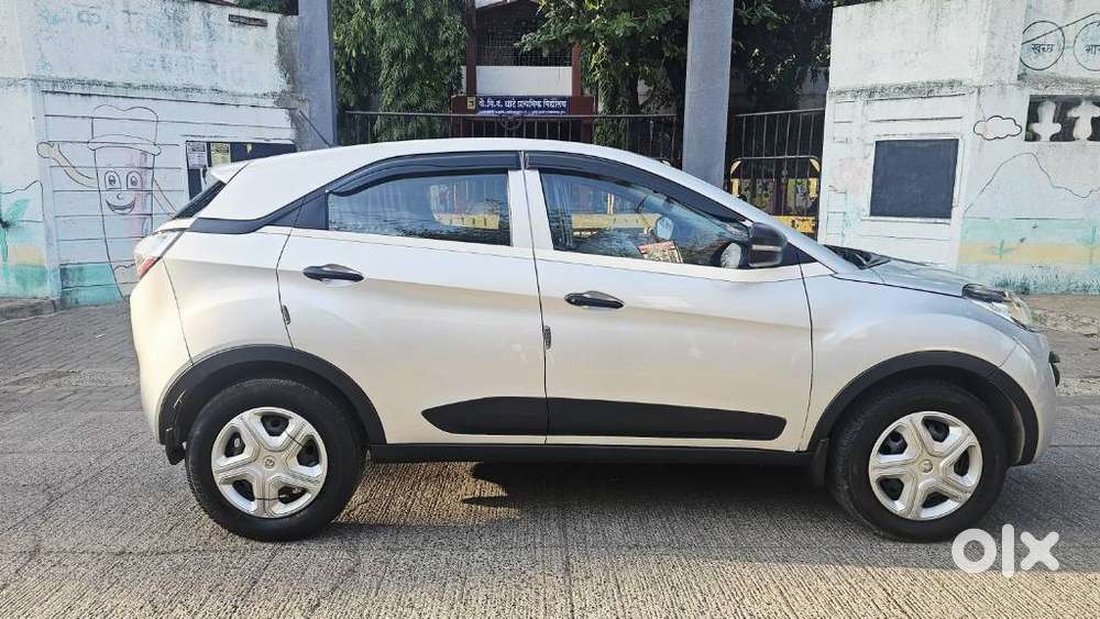 Tata Nexon 1.2 Revotron Xma Amt (s), 2019, Diesel