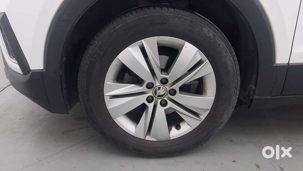Skoda Kushaq 1.0 Tsi Ambition At, 2023, Petrol