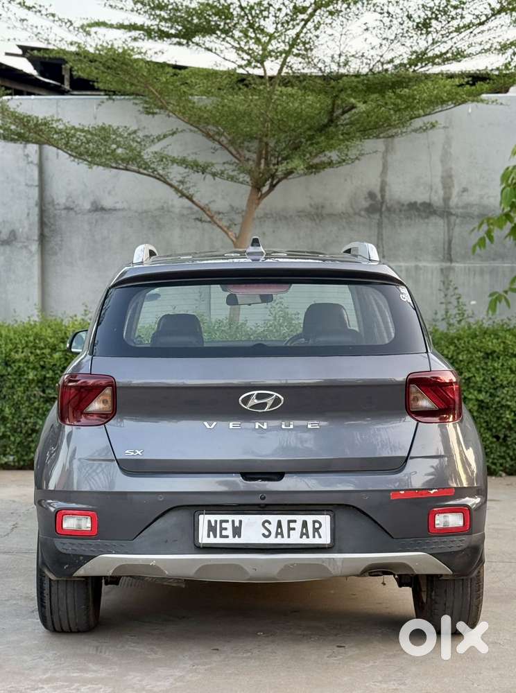 Hyundai Venue Sx (o) Mt 1.5 Diesel, 2019, Diesel