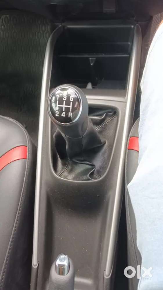 Maruti Suzuki Baleno 2016 Petrol 42300 Km Driven
