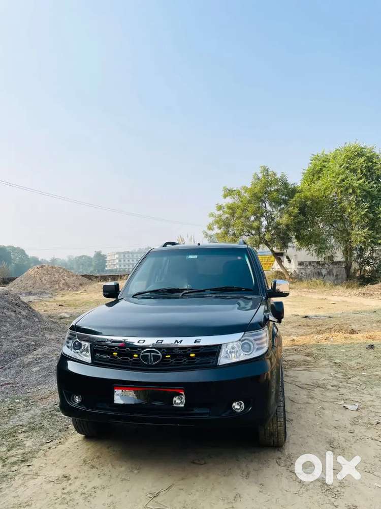 Tata Safari Storme Black 2017 Diesel Manual