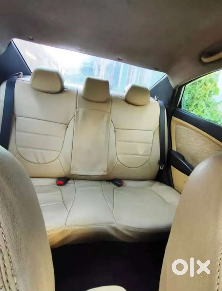 Hyundai Verna Crdi Sx 2012 Model