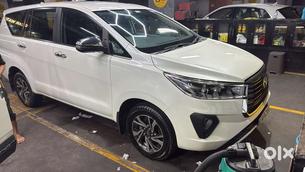 2022 Toyota Innova Crysta