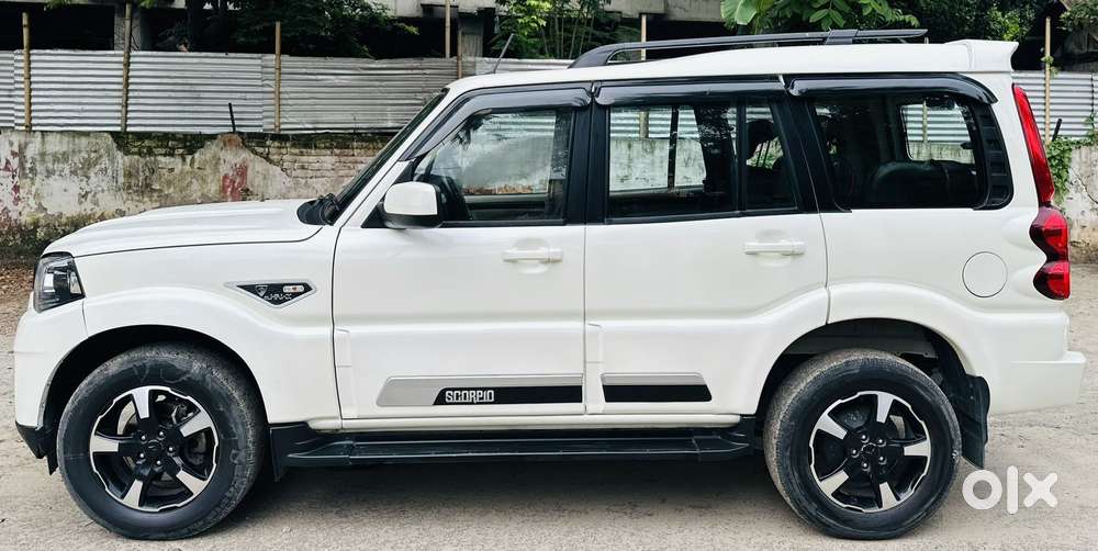 Mahindra Scorpio Classic 2.2 S 11 Mt 7 Str, 2023, Diesel