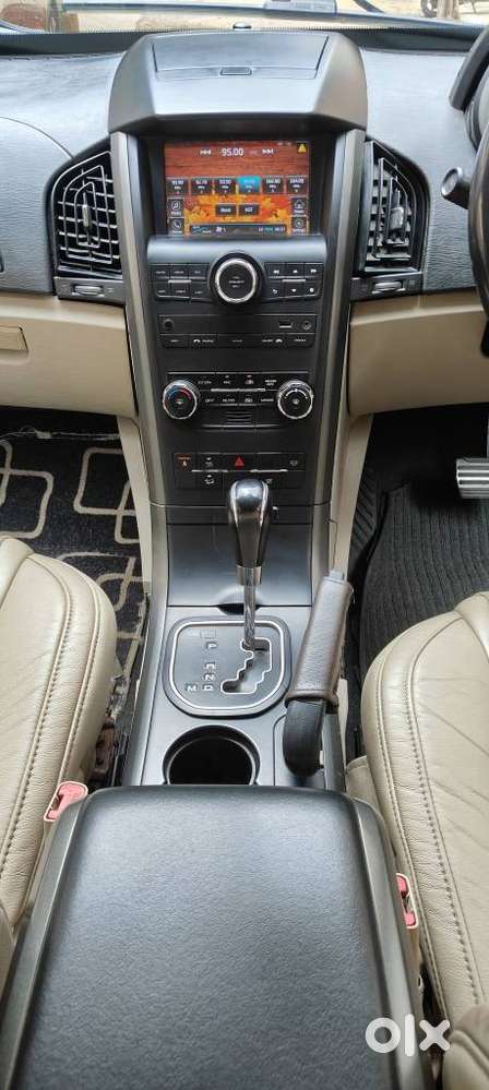 Mahindra Xuv500 At W10 Awd, 2016, Diesel
