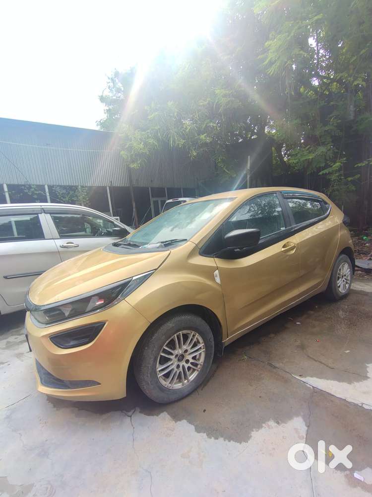 Tata Altroz 1.2 Xe, 2020, Petrol