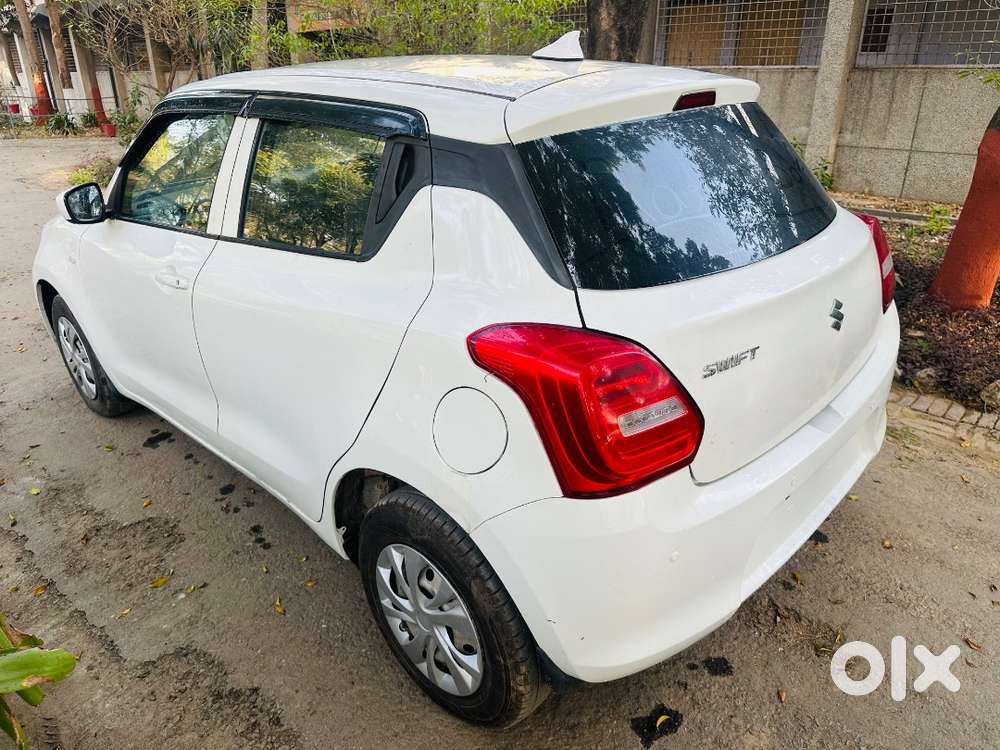 Maruti Suzuki Swift 2021 Petrol 75000 Km Driven