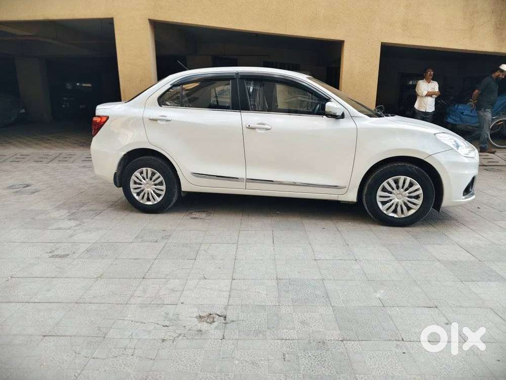 Maruti Suzuki Dzire Vxi Ags, 2021, Petrol