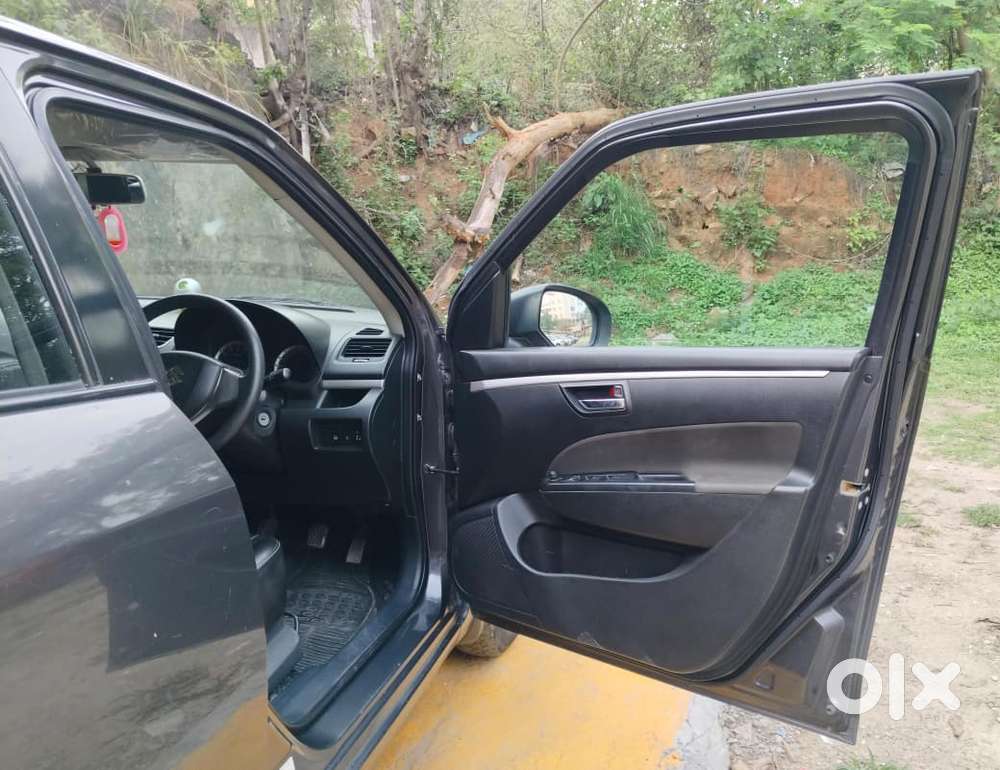 Maruti Suzuki Swift Vxi, 2016, Petrol