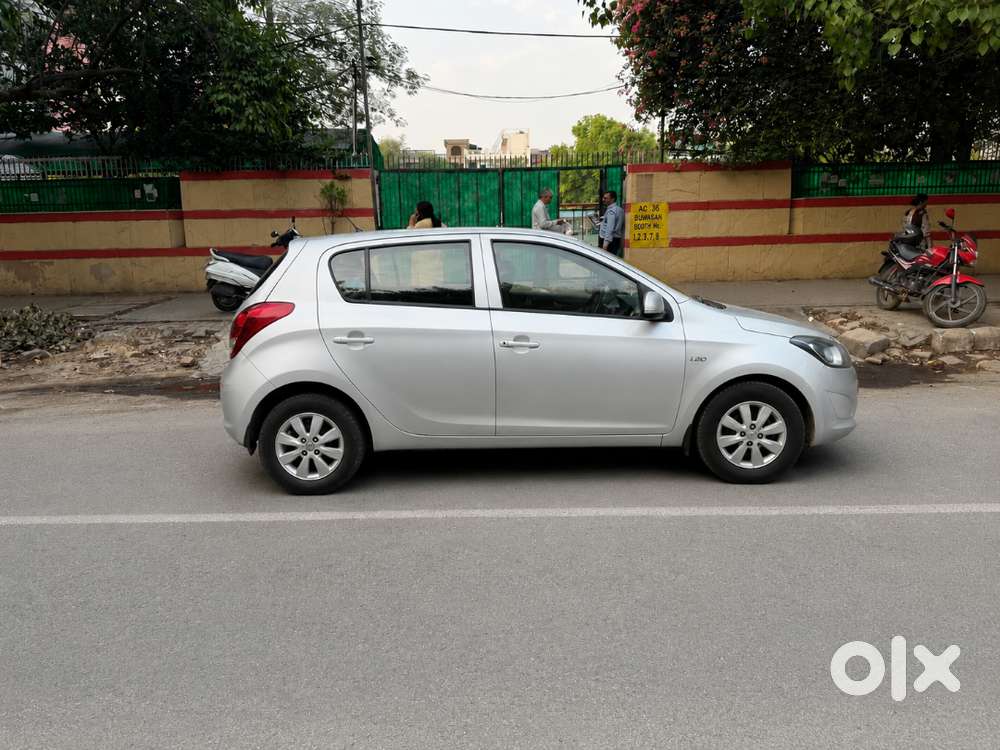 Hyundai I20 Sportz Petrol  42,000 Km  Single Owner  Good Condition