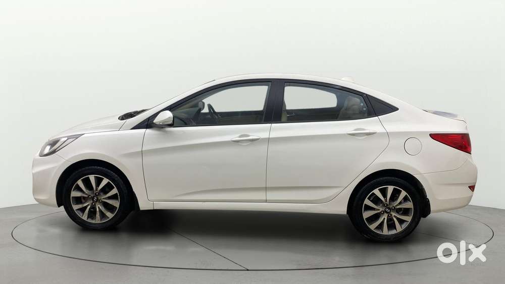 Hyundai Verna Fluidic 1.6 Vtvt Sx, 2014, Petrol