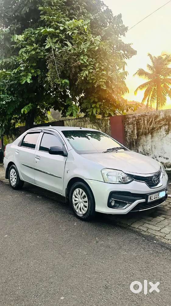 Toyota Etios 2017 Registered 2016 December Model Diesel 170000 Km