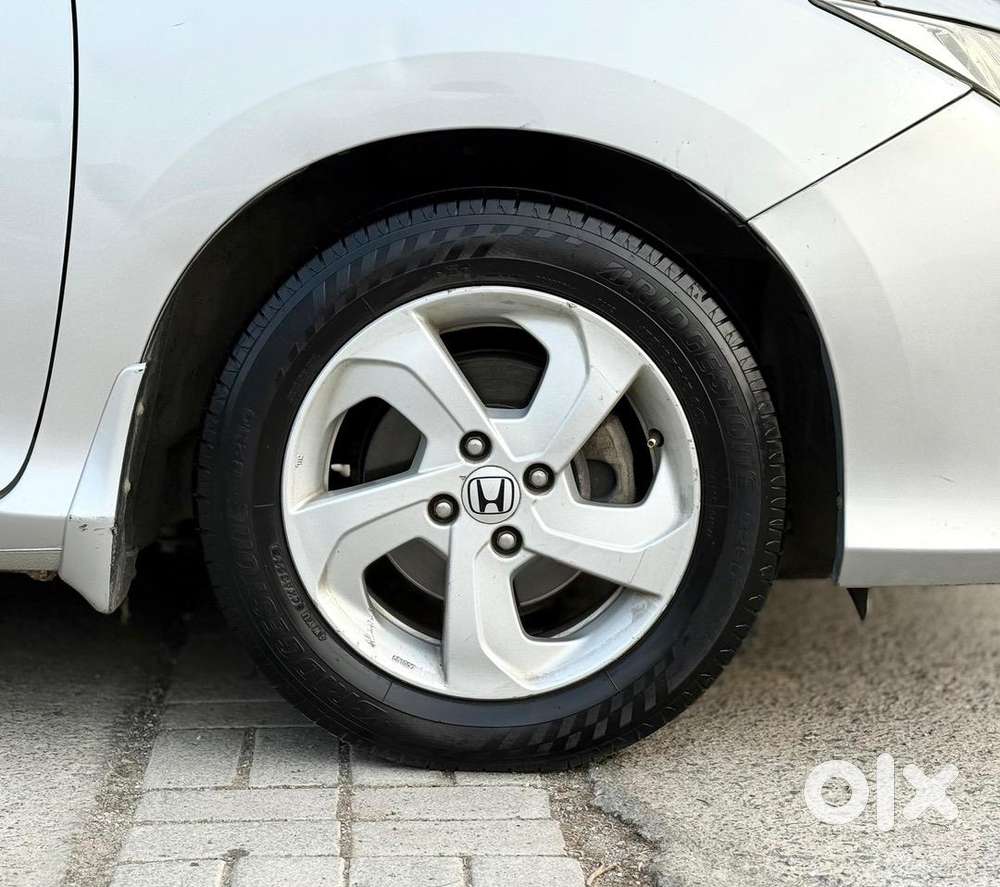 Honda City 2015 Petrol Automatic Well Maintained Top Model