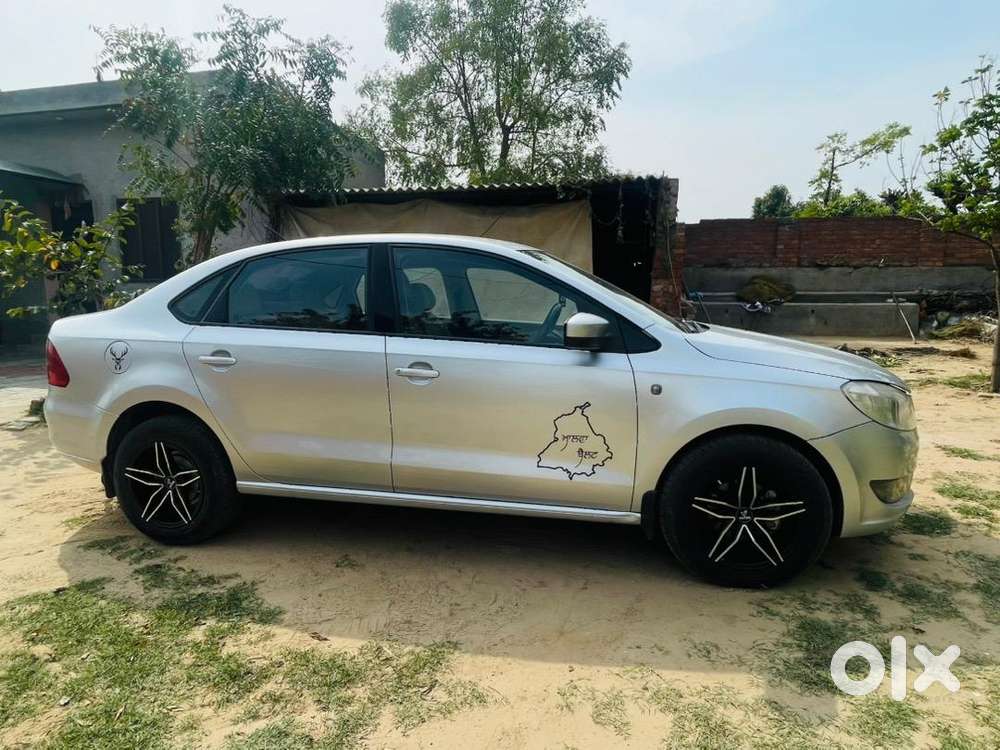 Skoda Rapid 2015 Diesel 90000 Km Driven