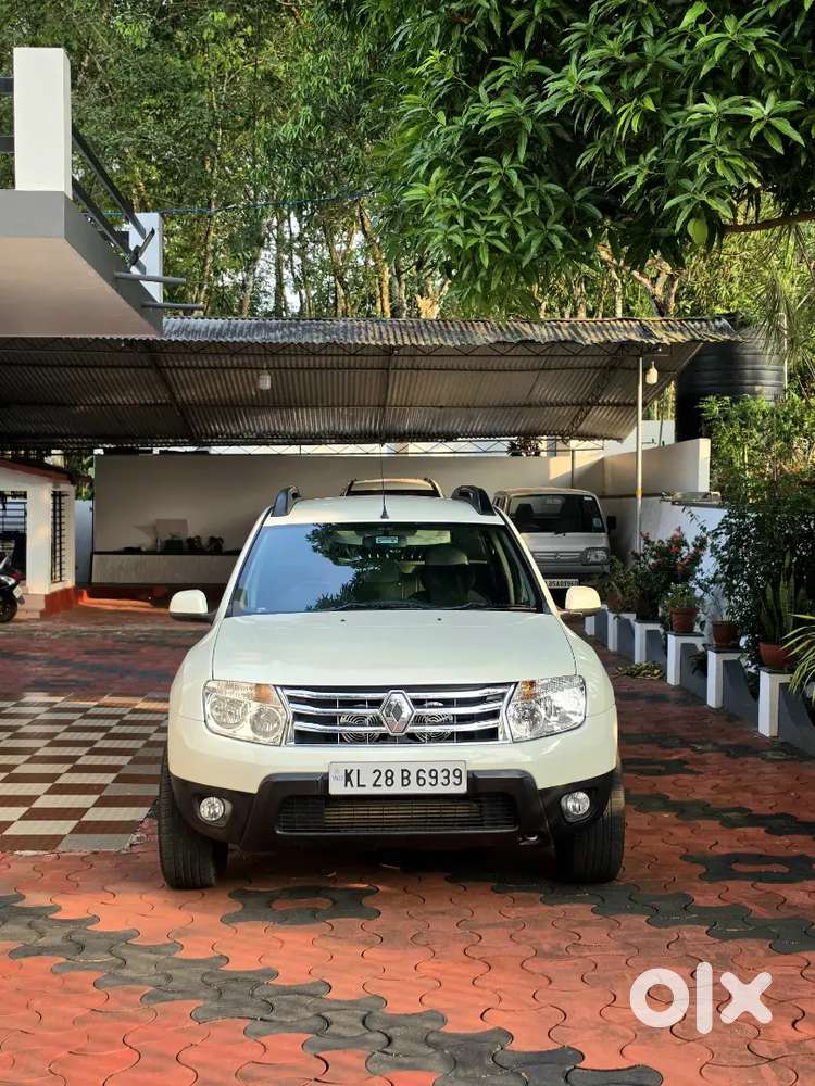 Renault Duster 85 Ps Diesel Company Service With Onyx Alloys