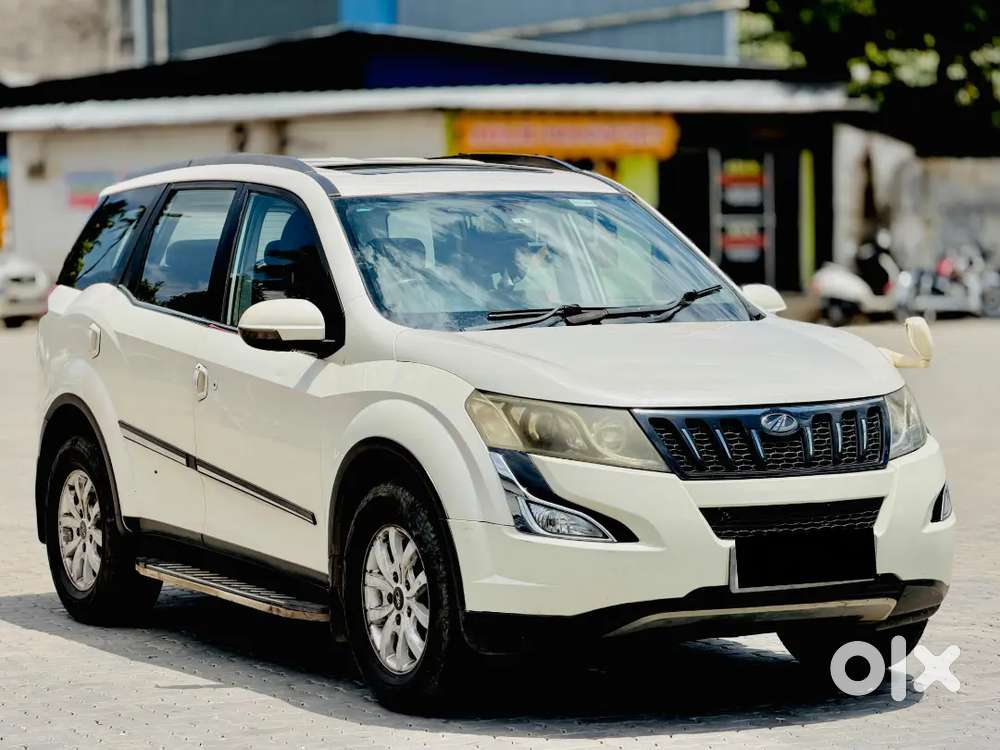Mahindra Xuv500 2.2 W10 2016