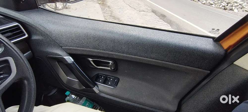 Best Condition Harrier - ₹700000