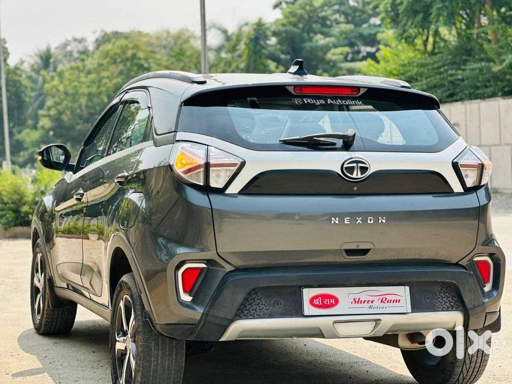 Tata Nexon 1.2 Revotron Xza Plus, 2022, Petrol
