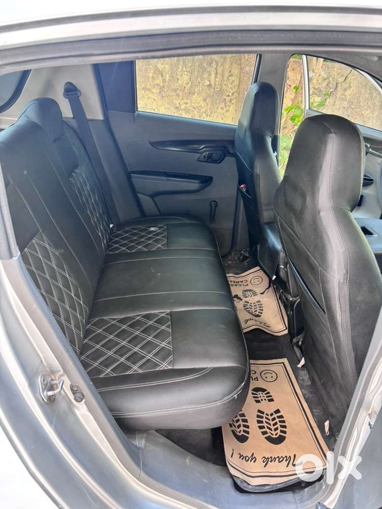 Mahindra Kuv100 Petrol & Cng 2018 Car