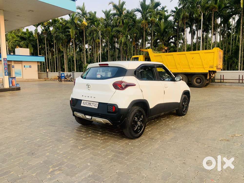 Tata Punch Camo Adventure Rhythm Mt, 2023, Petrol