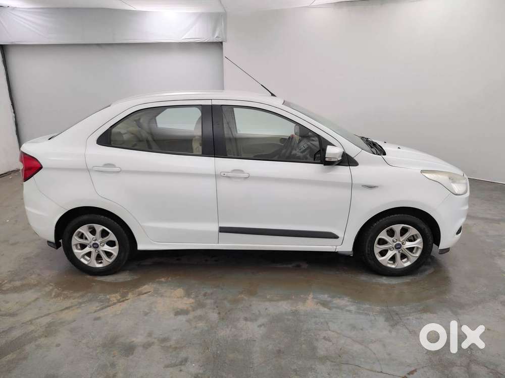 Ford Figo Aspire Titanium, 2016, Petrol
