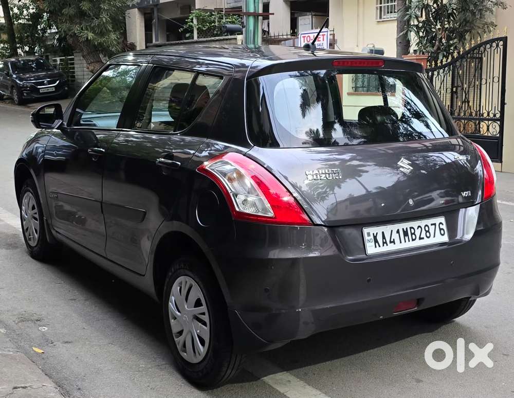 Maruti Suzuki Swift Vxi Optional, 2017, Petrol