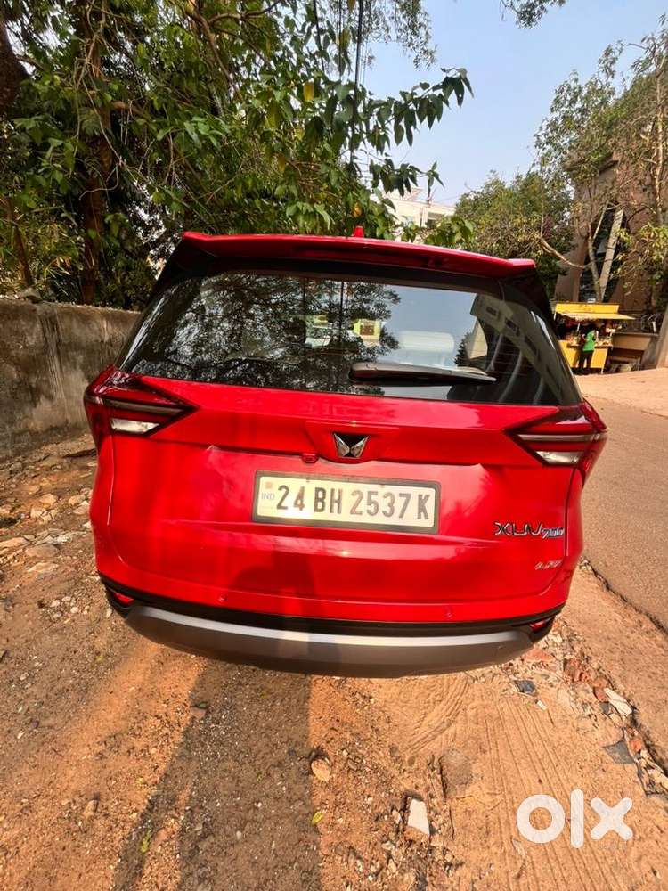 Mahindra Xuv700 2024 Petrol 25641 Km Driven