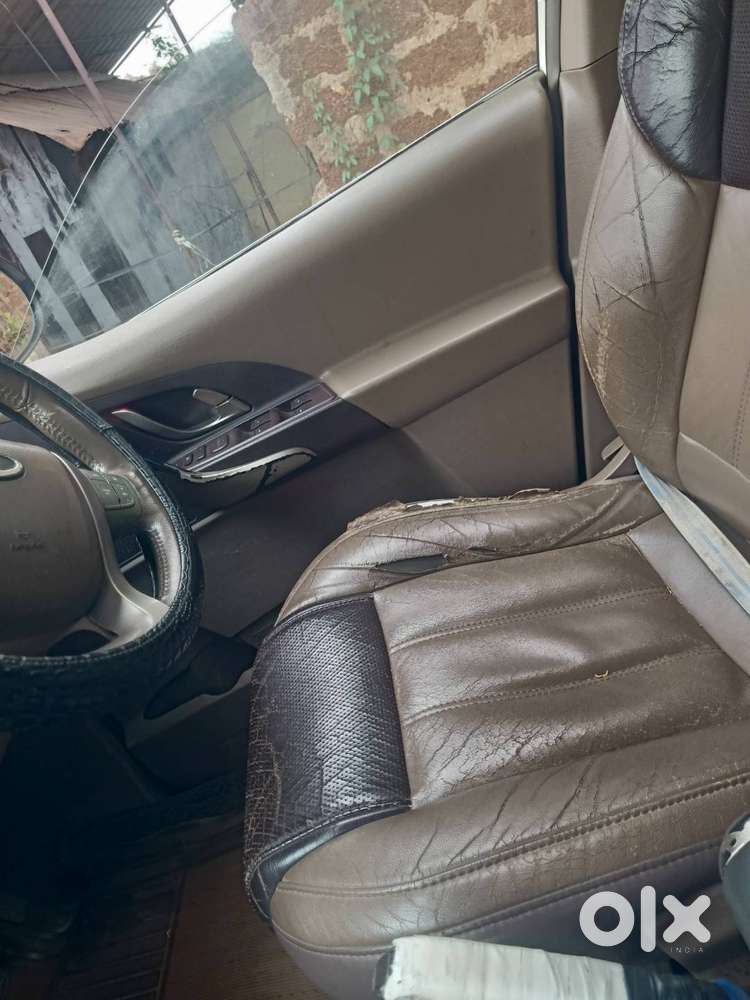 Mahindra Xuv500w8 2012 Model 14yr. Old Excellent Full Sensor 6 +1 Gear