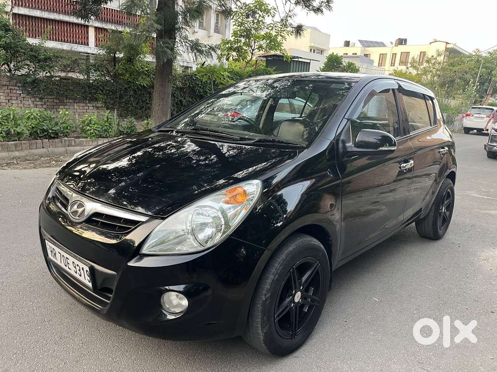 Hyundai I20 Asta 1.4 Crdi With Avn 6 Speed, 2010, Diesel