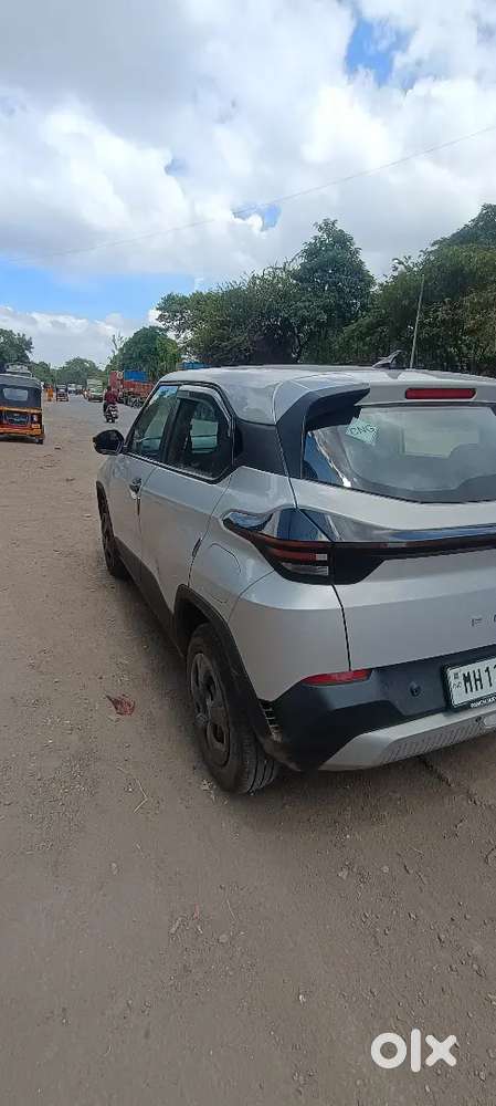 Tata Punch Smart 2026