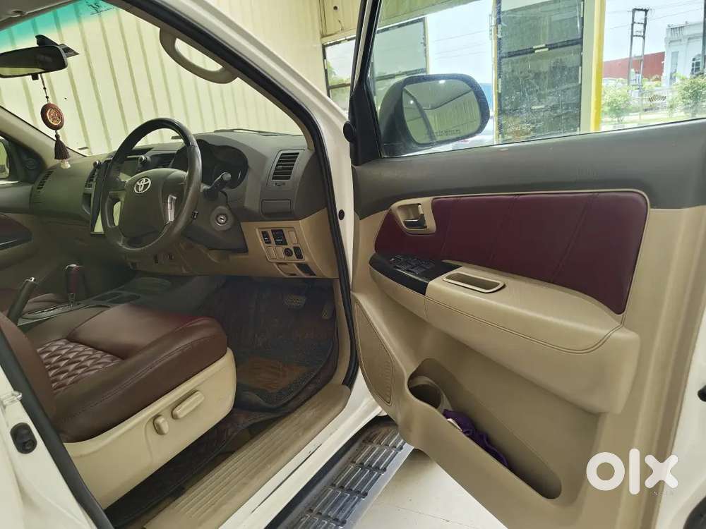 Toyota Fortuner 2014 Diesel 98000 Km Driven