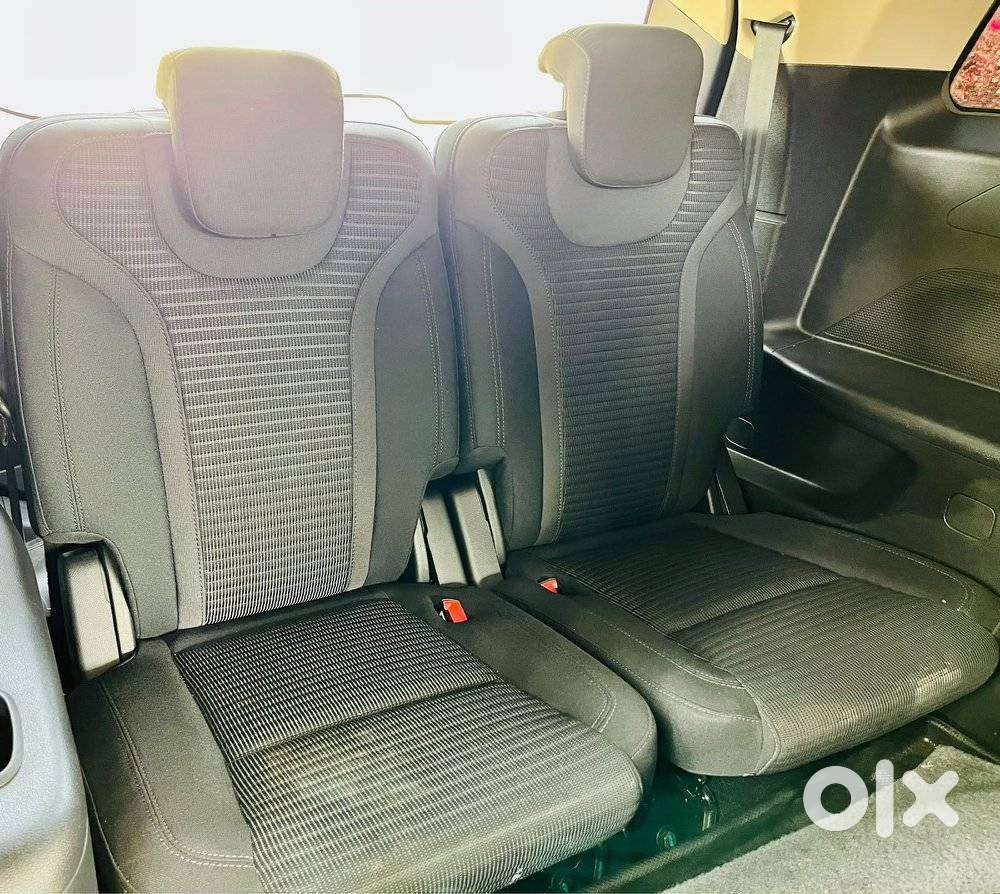 Mahindra Xuv700 2.2 Ax 5 Diesel Mt 7 Str, 2025, Diesel