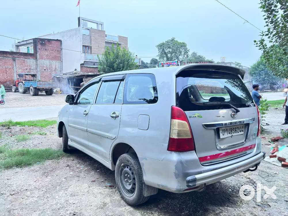 Toyota Innova 2.5 2012