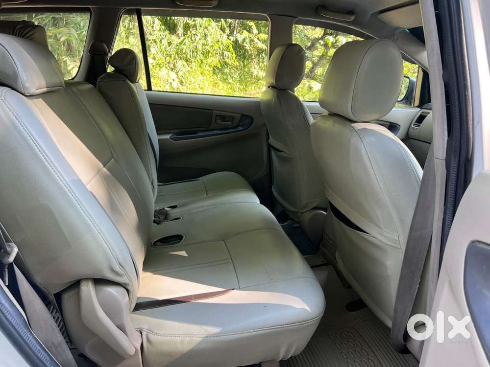 Toyota Innova 2.0 Vx 8 Str, 2009, Diesel