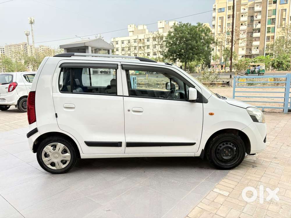 Maruti Suzuki Wagon R Vxi Optional, 2012, Cng & Hybrids