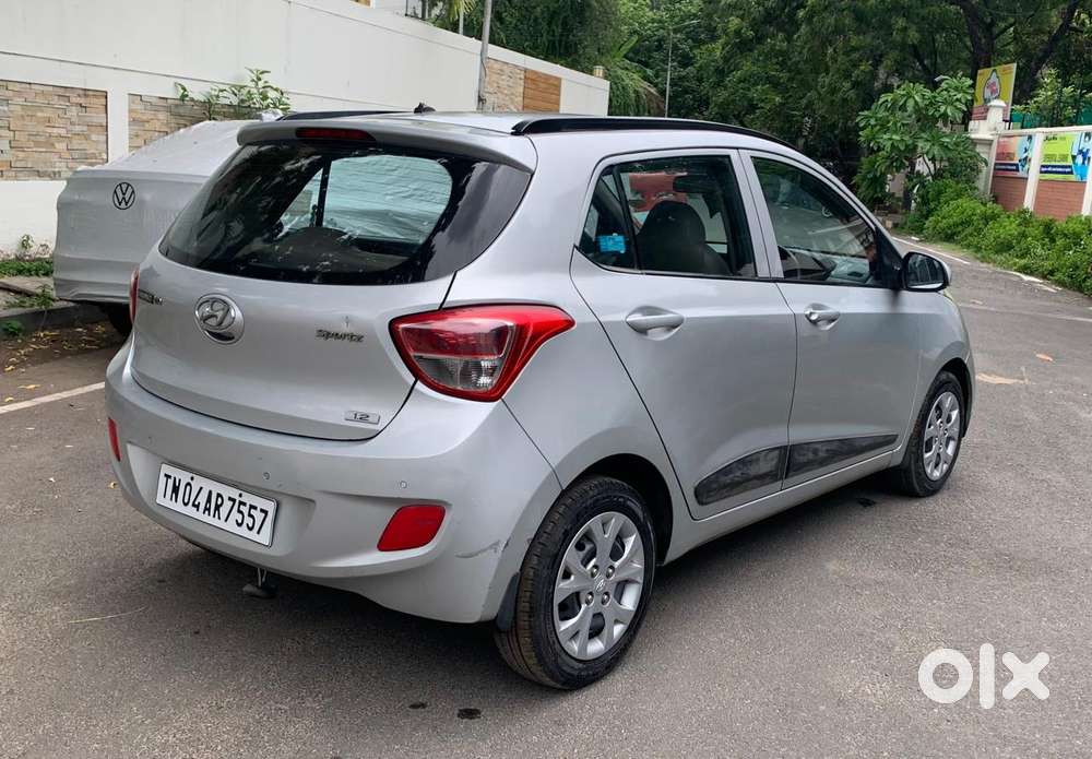 Hyundai Grand I10 Sportz, 2016, Petrol