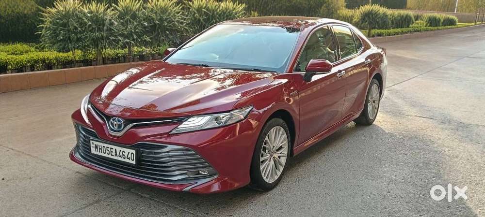 Toyota Camry Hybrid, 2019