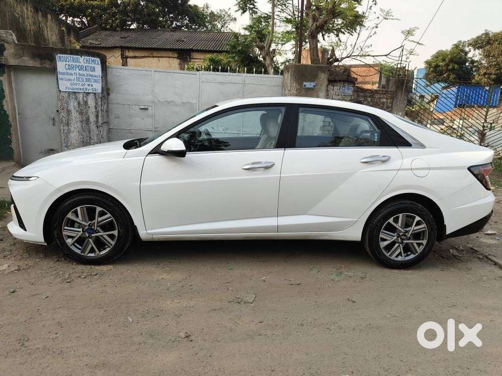 Hyundai Verna 1.5 Sx (o) Vtvt, 2024, Petrol