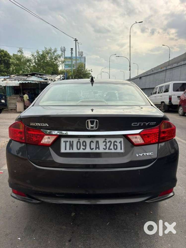 Honda City V Mt Sunroof, 2015, Petrol