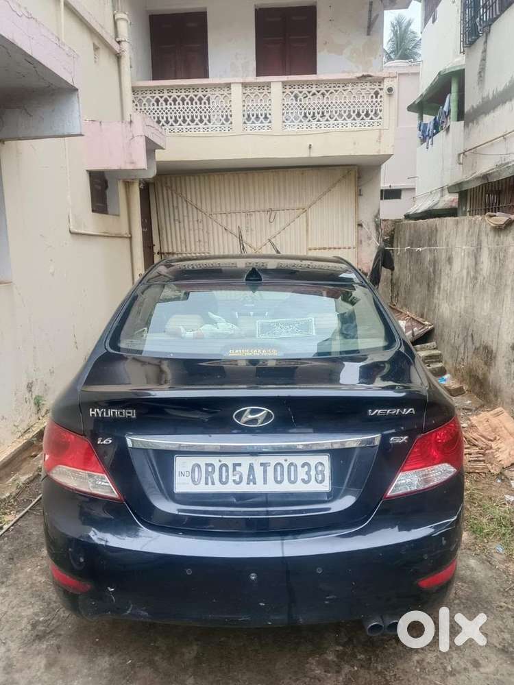 Hyundai Fluidic Verna 2011