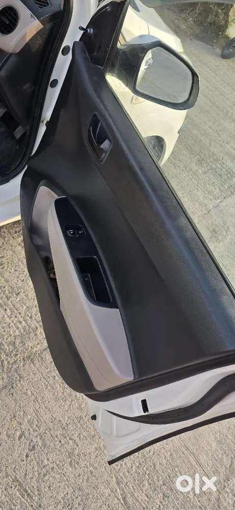 Hyundai Xcent Petrol&cng Top Condition