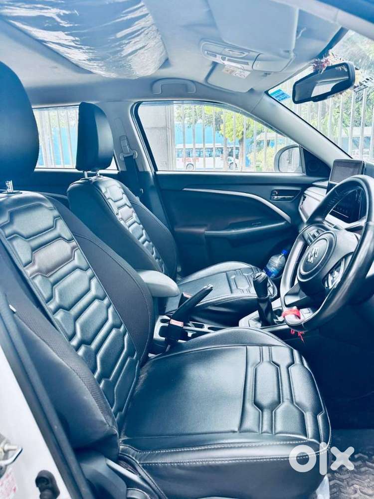 Maruti Suzuki Brezza 1.5 Zxi Plus Smart Hybrid Dual Tone, 2022, Petr..