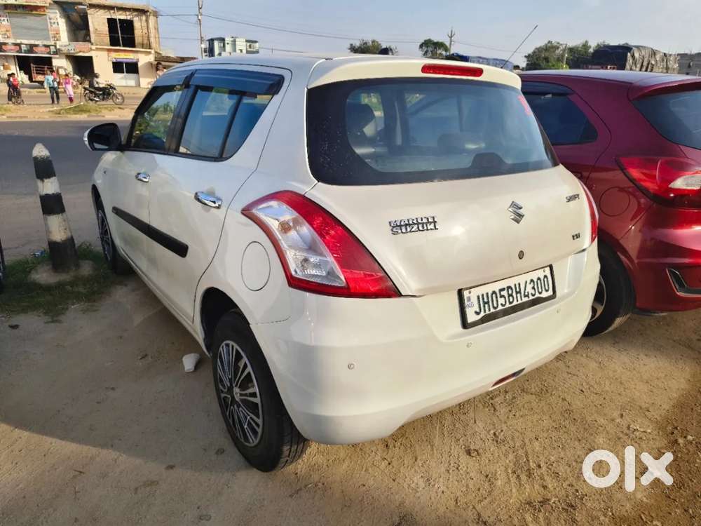 Maruti Suzuki Swift Vxi Bsiv, 2015, Petrol