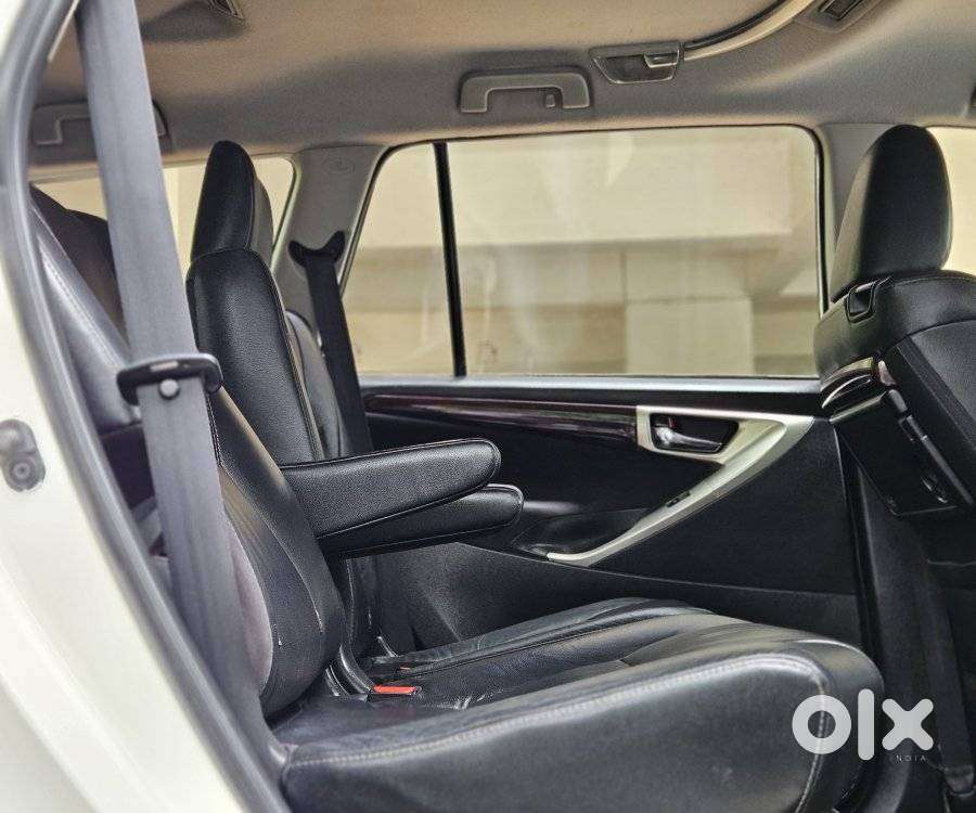 Toyota Innova Crysta 2.4 Z 7 Str, 2016, Diesel