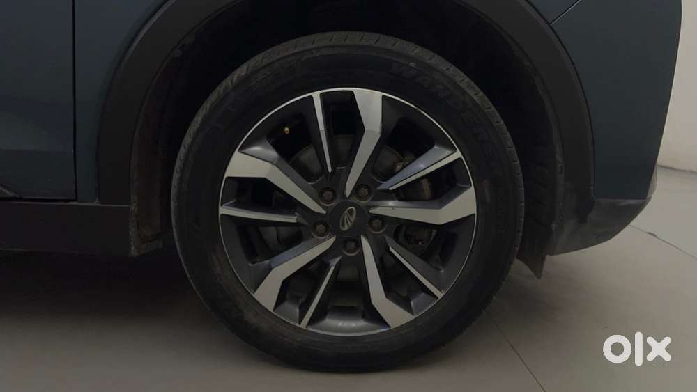 Mahindra Xuv300 W8 Option, 2019, Petrol