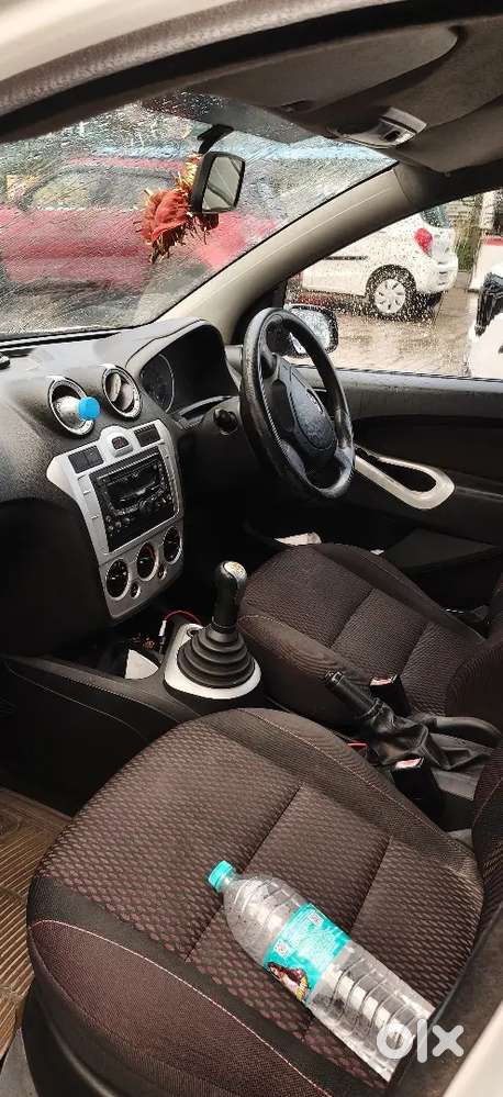 Ford Figo 1.2 Titanium 2010