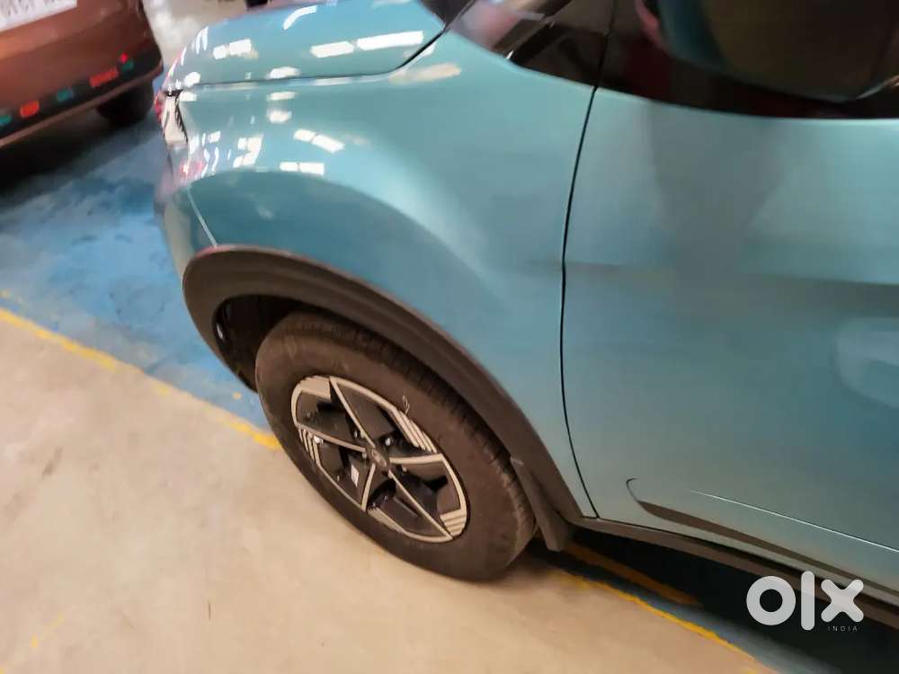Top Condition Tata Nexon 2024 Petrol Good Condition