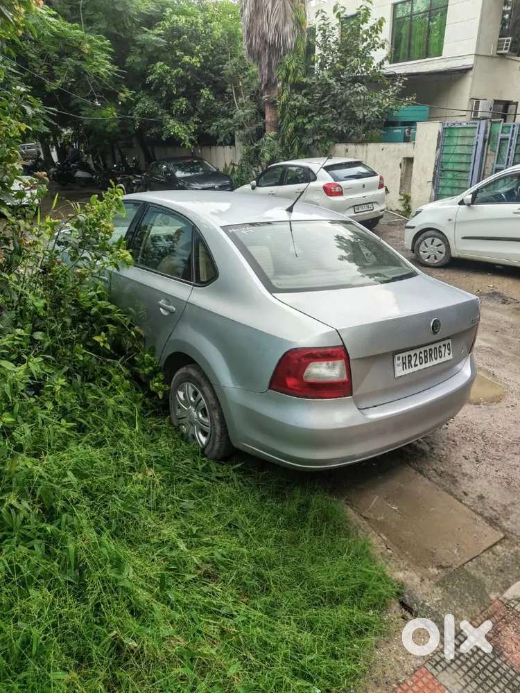 Skoda Rapid Elegance Plus 2012 Car