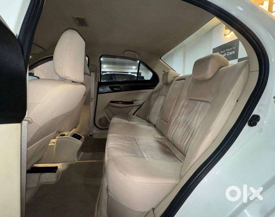 Maruti Suzuki Swift Dzire Vxi(o) At, 2018, Petrol