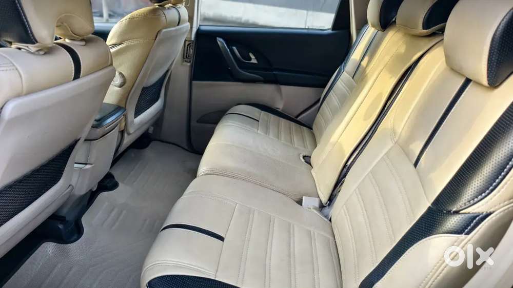 Mahindra Xuv500 Diesel 2016 2nd Owner E
